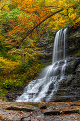 Fototapeta na wymiar Cascades Falls in autumn colors