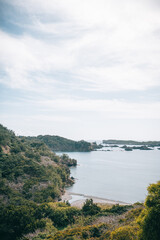 小笠原諸島父島の入江を俯瞰して見ている