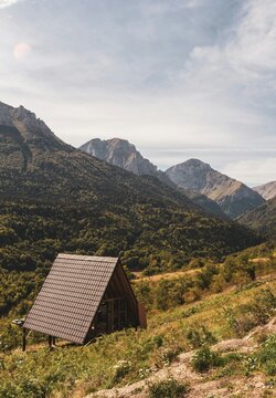 Fototapeta house in the mountains