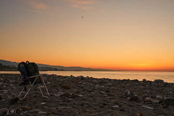 Fototapeta na wymiar amanecer en una playa de una isla 