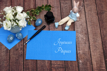 Carte de voeux Joyeuses Pâques : lettre à l'encre, stylo plume, décoration de Pâques et...