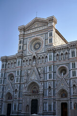 Fototapeta premium detail of the facade of the medieval Cathedral of Santa Maria del Fiore in the city of Florence