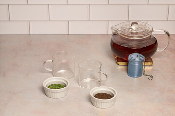 Tea set with brewer and loose leaf tea
