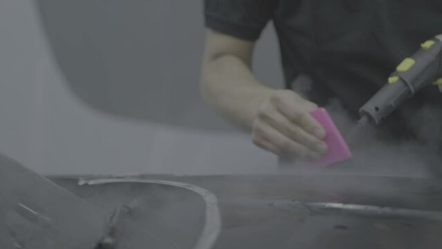 Gluing the ppf film on the car with the steam