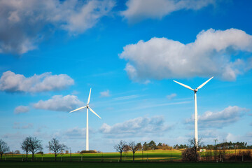 Windkraft - Anlage - Wolken - Wind - Windenergie - Power - Energy - Turbines - Green - Clouds - Turbine - Windmill - Alternative - Generative - Ecological - Renewable - Ecology