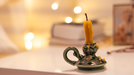 church candle close up bokeh, prayer and lent concept - obrazy, fototapety, plakaty