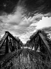 Nostalgiczny most kolejowy