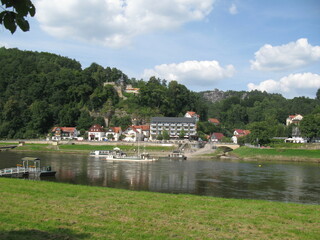 Elbe bei Rathen und der Bastei in der Sächsischen Schweiz