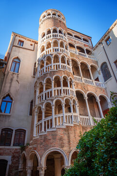 Palazzo Contarini del Bovolo