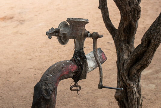 molino manual usado generalmente en las comunidades indigenas para moler maiz