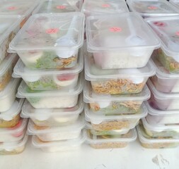 thai dessert on the market