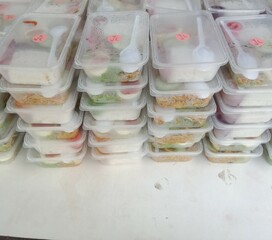 thai dessert on the market