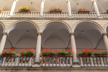 historical architecture of Italian courtyard in lviv old city © Yuichi Mori