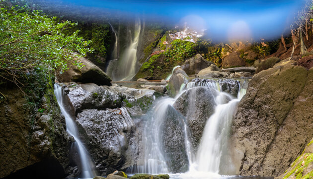 Cascade waterfalls at Cataract Falls