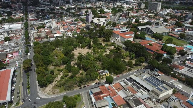 Imagens aéreas de drone da Praça da Independência, em João Pessoa, Paraíba, bem como casa do artesão