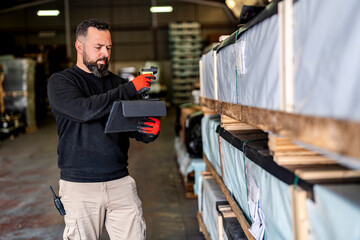 Mature dispatcher using tablet PC and scanning bar codes
