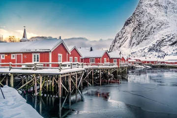 Crédence de cuisine en verre imprimé Europe du nord Red rorbu lodges in Hamnoy on Lofoten, Norway