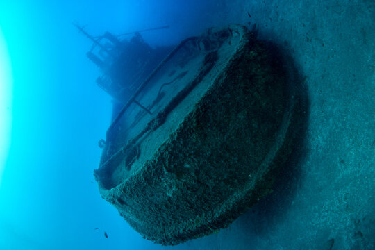 El Pe&ntilde;&oacute;n Shipwreck, artificial reef in Tabaia, Tenerife, Spain
