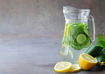 detox drink with lemon and cucumber sassi