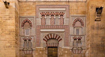 Fassade und Kunst an der Mezquita-Catedral de Córdoba Analusien Spanien