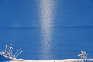 ダイヤモンドダスト・サンピラーの煌き　冬の北海道の絶景 - obrazy, fototapety, plakaty