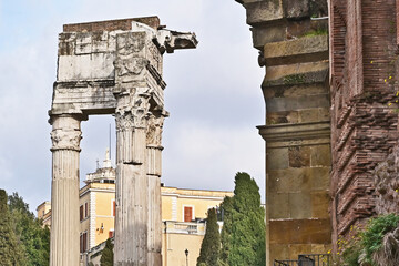 Roma, le rovine al Teatro di Marcello