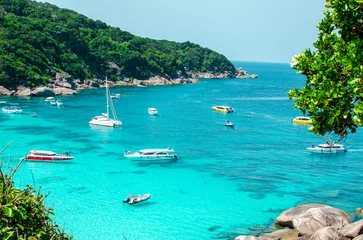 Crédence de cuisine en verre imprimé Corail vert Tropical islands of ocean blue sea water and white sand beach at Islands. Thailand nature landscape