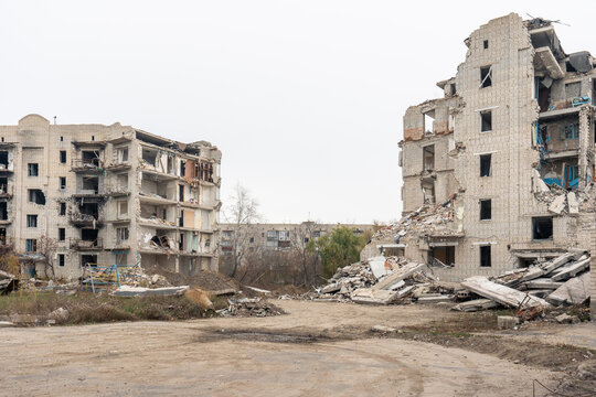 old abandoned building