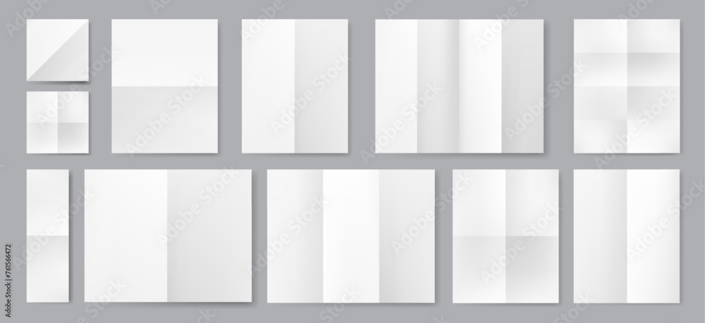 Poster blank paper pages with realistic folded effect. vector isolated set of 3d cards or notes with crease