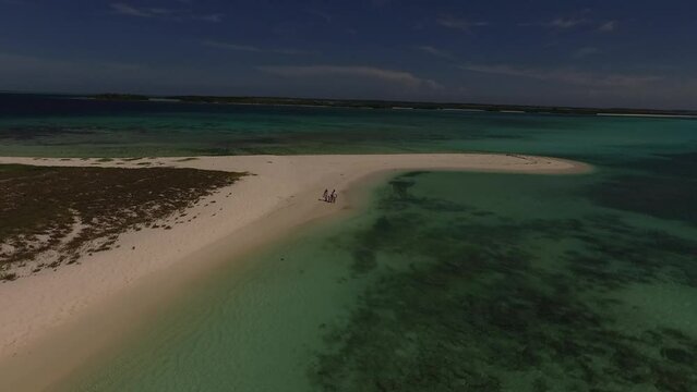 Isla hermosa del caribe llamada Los Roques en Venezuela