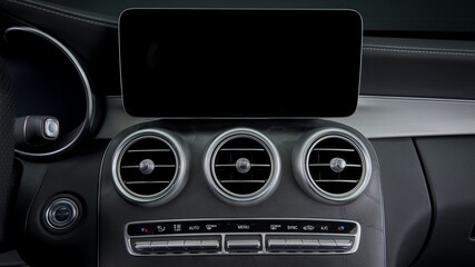 Climate controls and vents