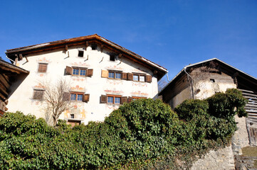 Historisches, Heimatgeschütztes Haus in Scharans neben dem weltberühmten Atelier Lino Bardill