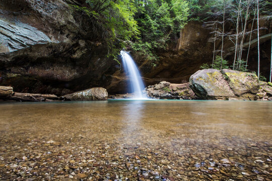 Lower Falls, Old Man's Cave, Hocking Hills State Park, Ohio