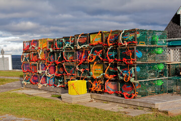 Lobsterfallen auf einem Pier im Hafen von Peggys Cove