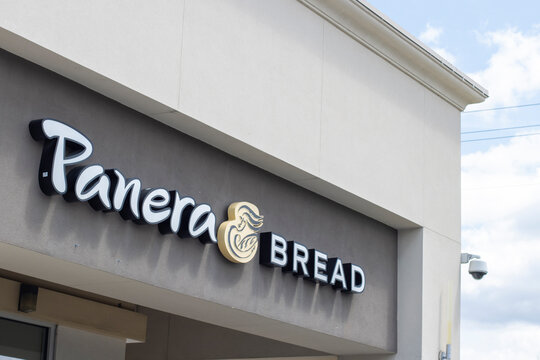 Tigard, OR, USA - May 17, 2022: Panera Bread sign is seen at one of its  cafes in Tigard, Oregon. Panera Bread is an American chain of bakery-cafes based in Sunset Hills, Missouri.