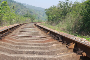 Fototapeta na wymiar railway in the countryside 