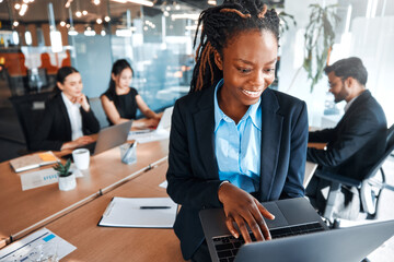 Business team working in office