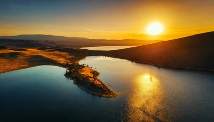 Rolgordijnen 夕焼けの湖 © moegi
