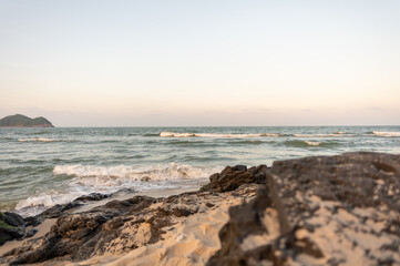 Das Meer und am Strand in Songkla Thailand