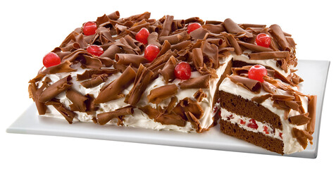 bolo de chocolate com chantilly, raspas de chocolate ao leite e cereja isolado em fundo transparente