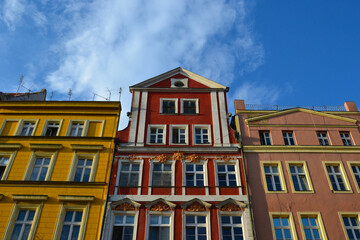 Fototapeta na wymiar Colorful tenement houses in Wroclaw, Poland. Tenements facades at the Old Town of Wroclaw