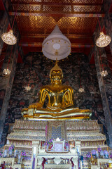 Buddha Statue und Tempelanlage in Bangkok Thailand