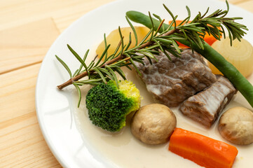 牛肉のクリーム煮込み