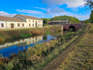 Docks of the Canal de Castilla in Alar del Rey, Palencia province - 762453297