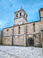 Fototapeta na wymiar Collegiate Church of San Miguel in Aguilar de Campoo, province of Palencia