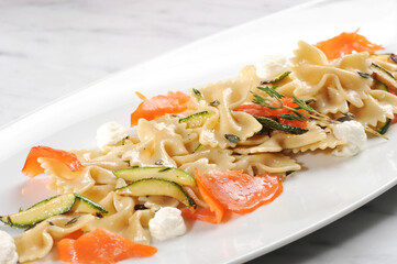 farfalle with courgettes, smoked salmon and goat's cheese pralines