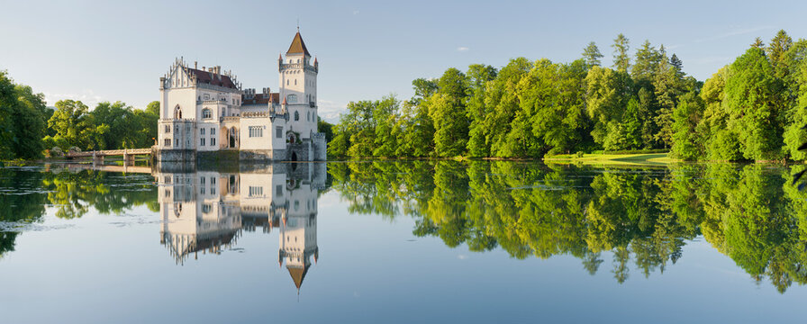 &Ouml;sterreich, Salzburg, Schloss Anif, Wasserschloss, Park, Spiegelung