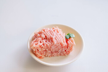 鶏むね肉と豚の合挽肉