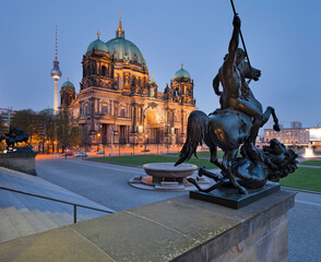 Deutschland, Berlin, Berliner Dom, Lustgarten, Altes Museum © Rainer Mirau