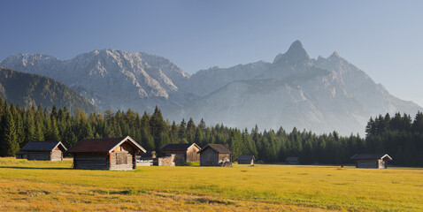 Österreich, Tirol, Außerfern, Ehrwald, Hütten, Mieminger Gebirge